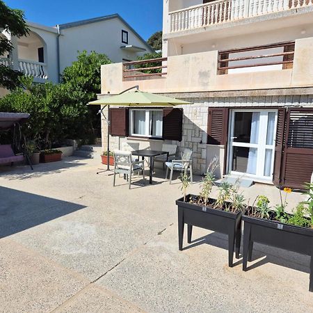 Apartments Marzic Pag Town Zewnętrze zdjęcie
