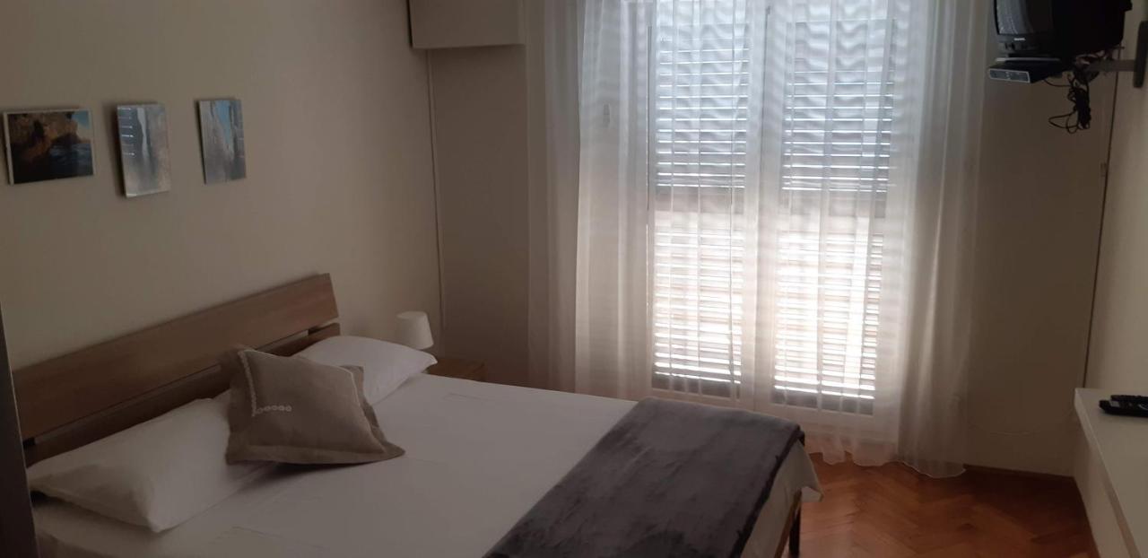 Apartments Marzic Pag Town Zewnętrze zdjęcie