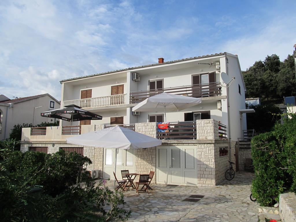 Apartments Marzic Pag Town Zewnętrze zdjęcie